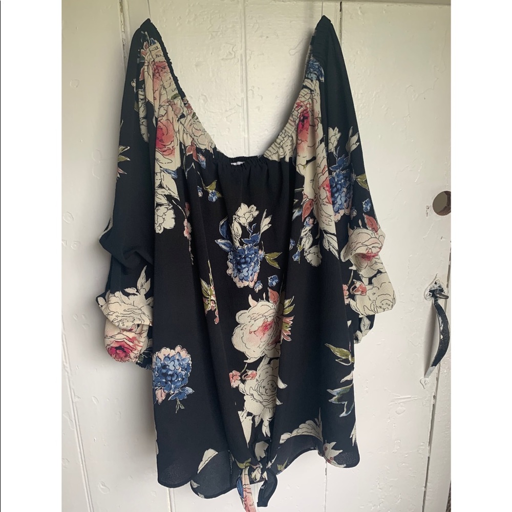 Charming Charlie Off The Shoulder Blouse 🌼
